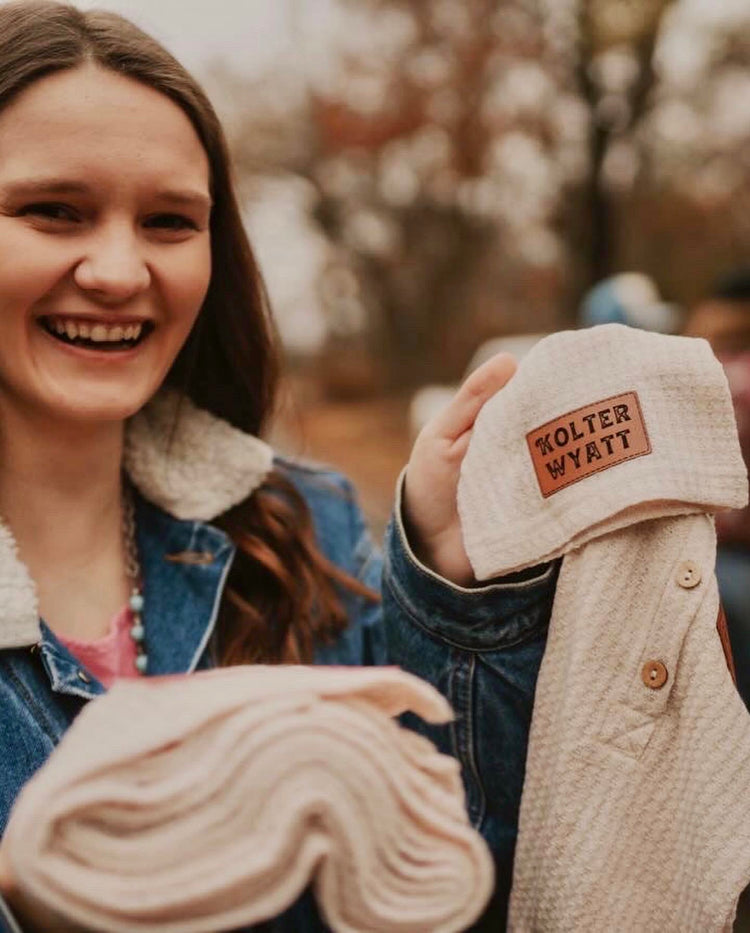 Newborn Knotted Hat With Personalized Leather Patch - Design It Yourself! - Oatmeal Cream